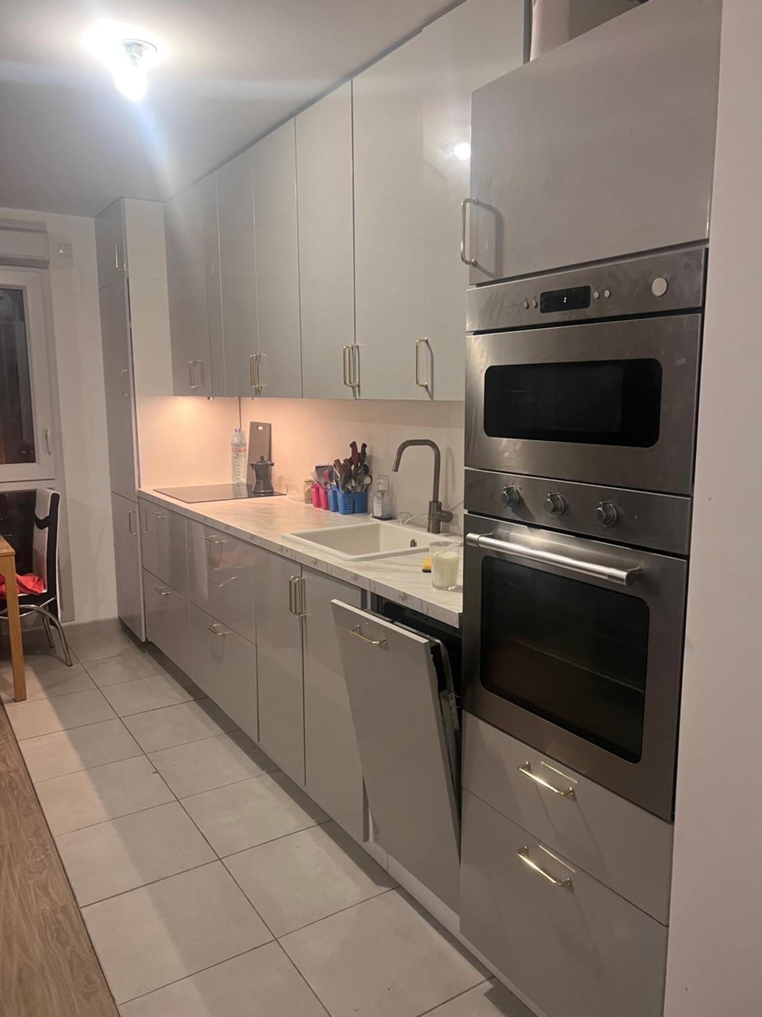 Chambre Individuelle Dans Un Appartement A 37 De Champs Elysees 萨特鲁维尔 外观 照片